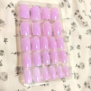 Press-on Nails (FREE WITH PURCHASE)